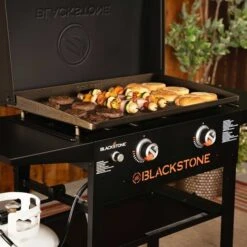 Blackstone 28" Griddle Grillstation, Gasgrill Mit Deckel (schwarz, 2 Grillzonen, 10kW) -ALTERNATE Blackstone 28 Griddle Grillstation Gasgrill mit Deckel@@100101940 2