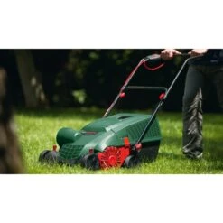 Bosch Rasenlüfter UniversalRake 900 -ALTERNATE Bosch Rasenl fter UniversalRake 900@@1827811 4