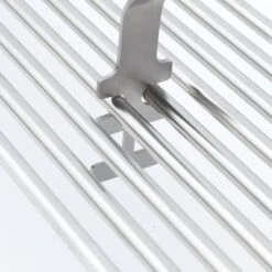 Broil King Narrow Grillrost-Lifter, Hebe- / Tragehilfe (schwarz/edelstahl, Für Edelstahl- Und Gusseisen Grillroste) -ALTERNATE Broil King Narrow Grillrost Lifter Hebe Tragehilfe@@100138666 2
