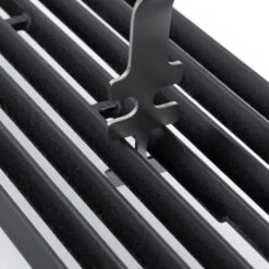 Broil King Narrow Grillrost-Lifter, Hebe- / Tragehilfe (schwarz/edelstahl, Für Edelstahl- Und Gusseisen Grillroste) -ALTERNATE Broil King Narrow Grillrost Lifter Hebe Tragehilfe@@100138666 4