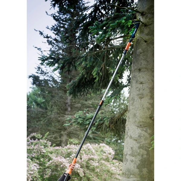 Fiskars QuikFit Baumschere 2 Fiskars QuikFit Baumschere – Bild 2