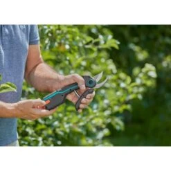 GARDENA Akku-unterstützte Gartenschere AssistCut -ALTERNATE GARDENA Akku unterst tzte Gartenschere AssistCut@@1806140 6