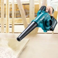 Makita Akku-Gebläse UB002GZ01 XGT, 40Volt, Laubbläser (blau/schwarz, Ohne Akku Und Ladegerät) 37 Makita Akku-Gebläse UB002GZ01 XGT, 40Volt, Laubbläser (blau/schwarz, Ohne Akku Und Ladegerät) -ALTERNATE Makita Akku Gebl se UB002GZ01 XGT 40Volt Laubbl ser@@100160102 18