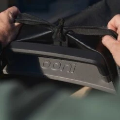 Ooni Abdeckung Für Pizzaofen Und Tisch - Mittel, Abdeckplane (schwarz) -ALTERNATE Ooni Abdeckung f r Pizzaofen und Tisch Mittel Abdeckplane@@100103920 9