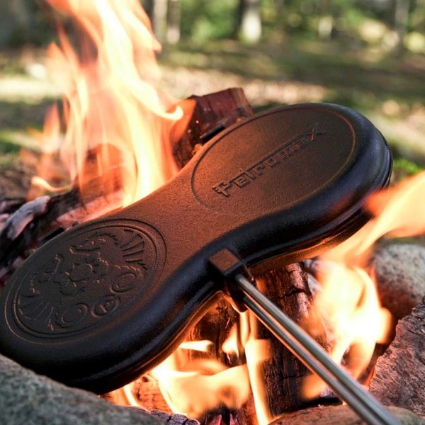 Petromax Burgereisen, Backform (schwarz/holz, Für 2 Burger) 7 Petromax Burgereisen, Backform (schwarz/holz, Für 2 Burger) – Bild 7